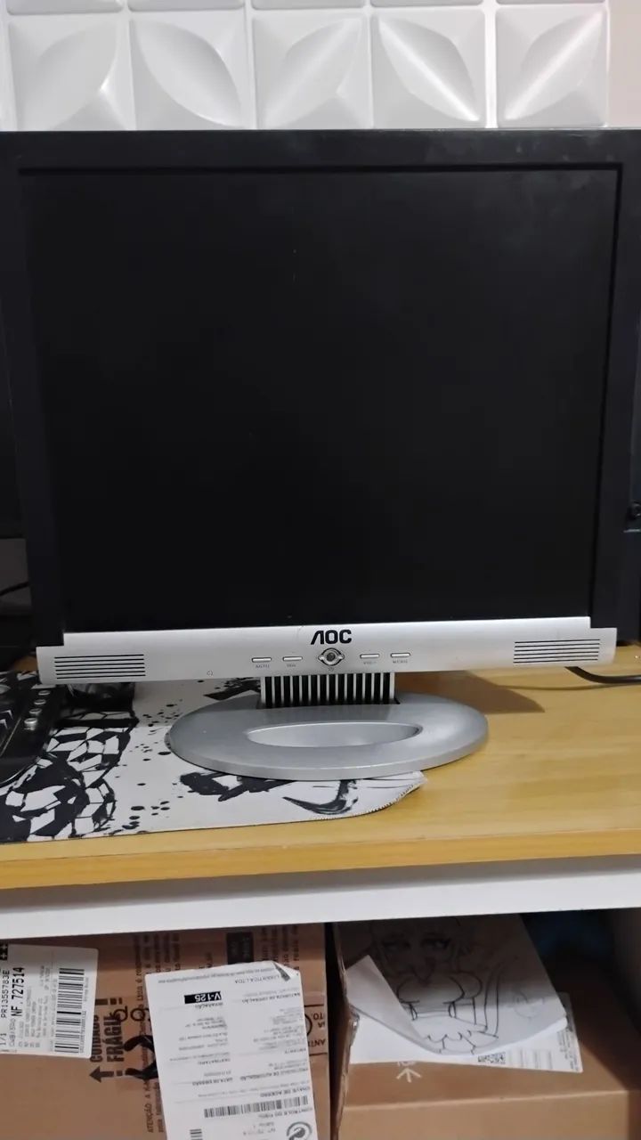 Monitor AOC 17 POLEGADAS COM ÁUDIO EMBUTIDO  - Foto 3