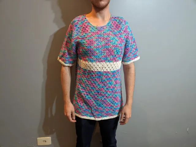 Camiseta Crochê Colorida