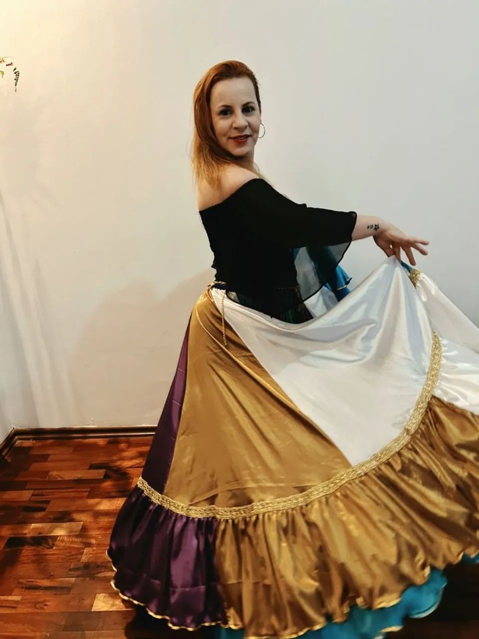 Saia Cigana colorida com muita roda  - Foto 3