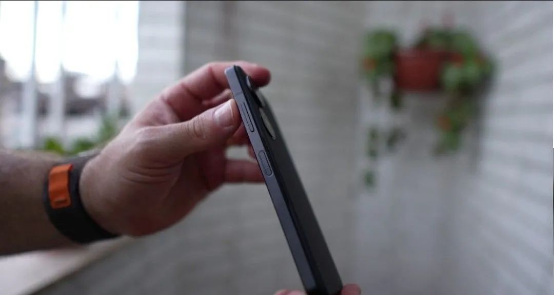 Asus ZenFone 10 - Foto 3