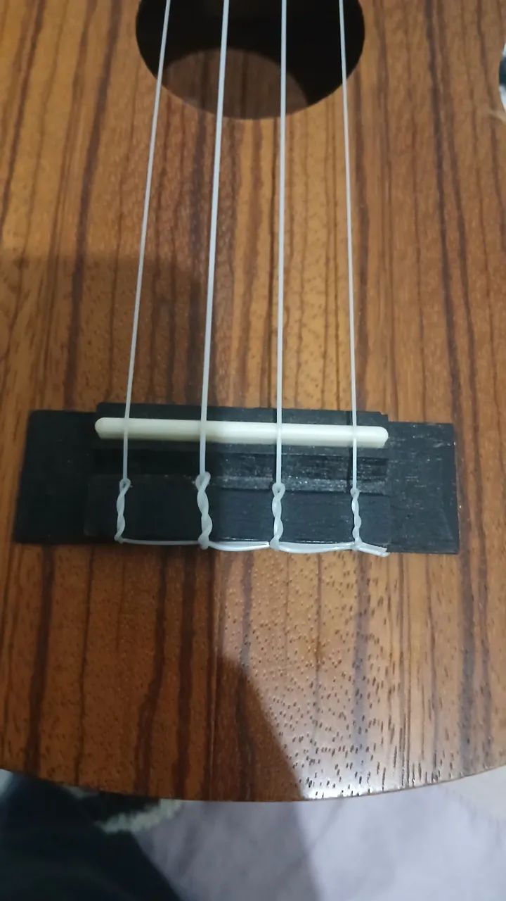 Ukulele usado - Foto 4