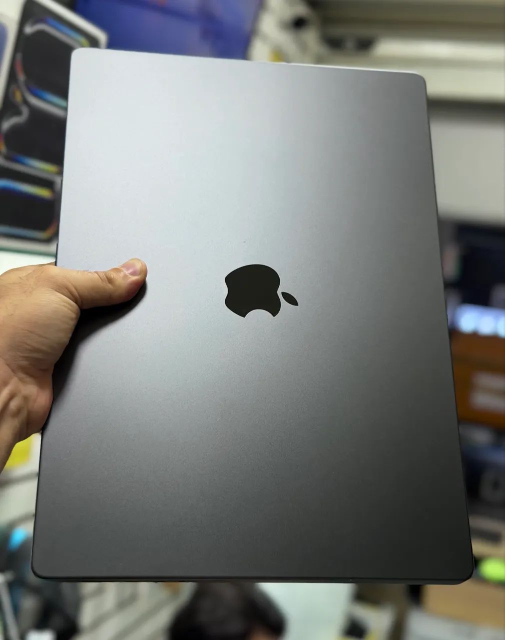 Macbook pro 16 polegadas m4 max 36gb / 1tb garantia até 04/06/2027, bateria 100% ( 36 gb ) - Foto 4