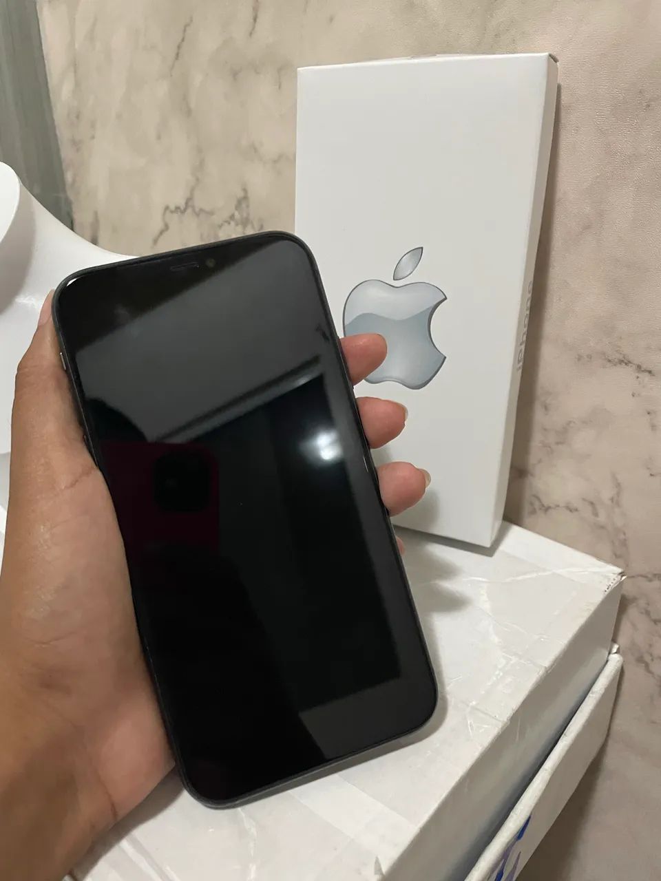 Vende-se iPhone 11 