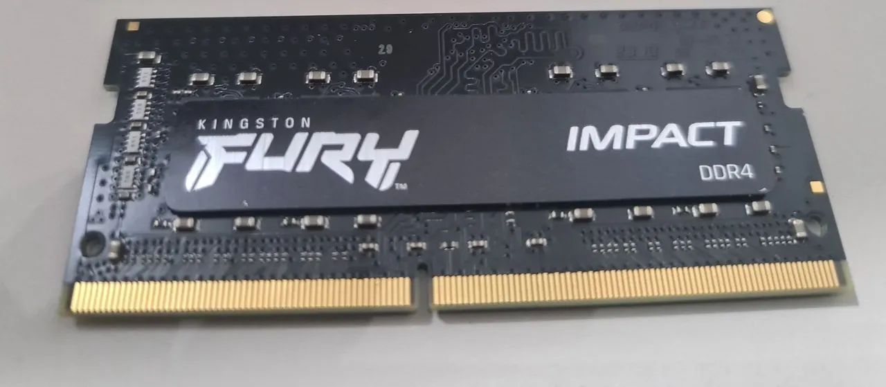 Memoria RAM DDR4 de Notebook Kingston FURY Impact de 8GB 3200mhz