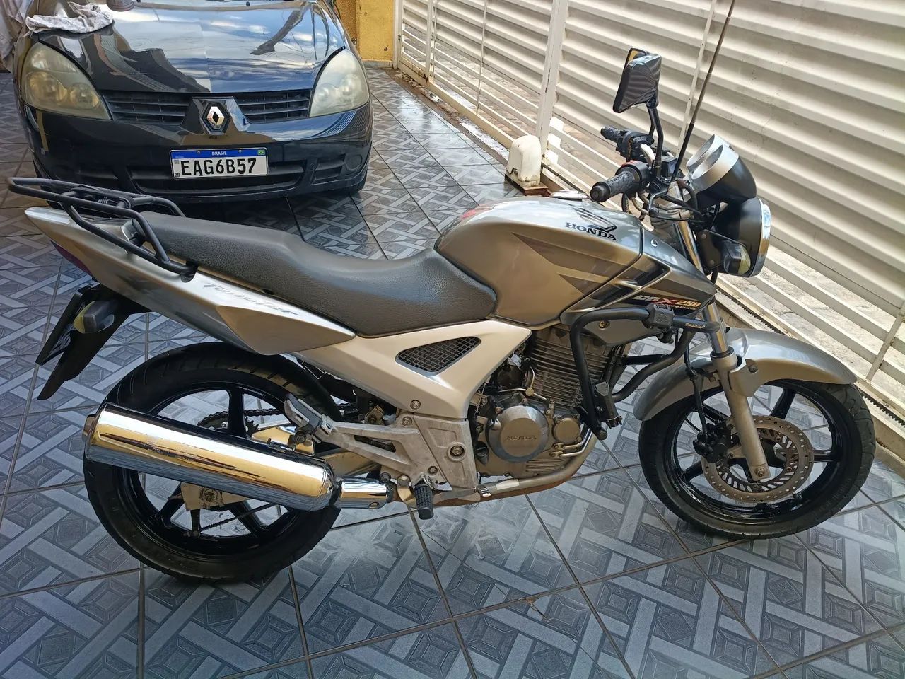 Twuister CBX 250