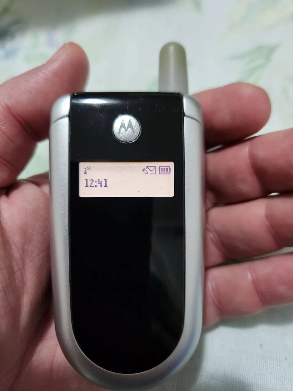 Motorola v180