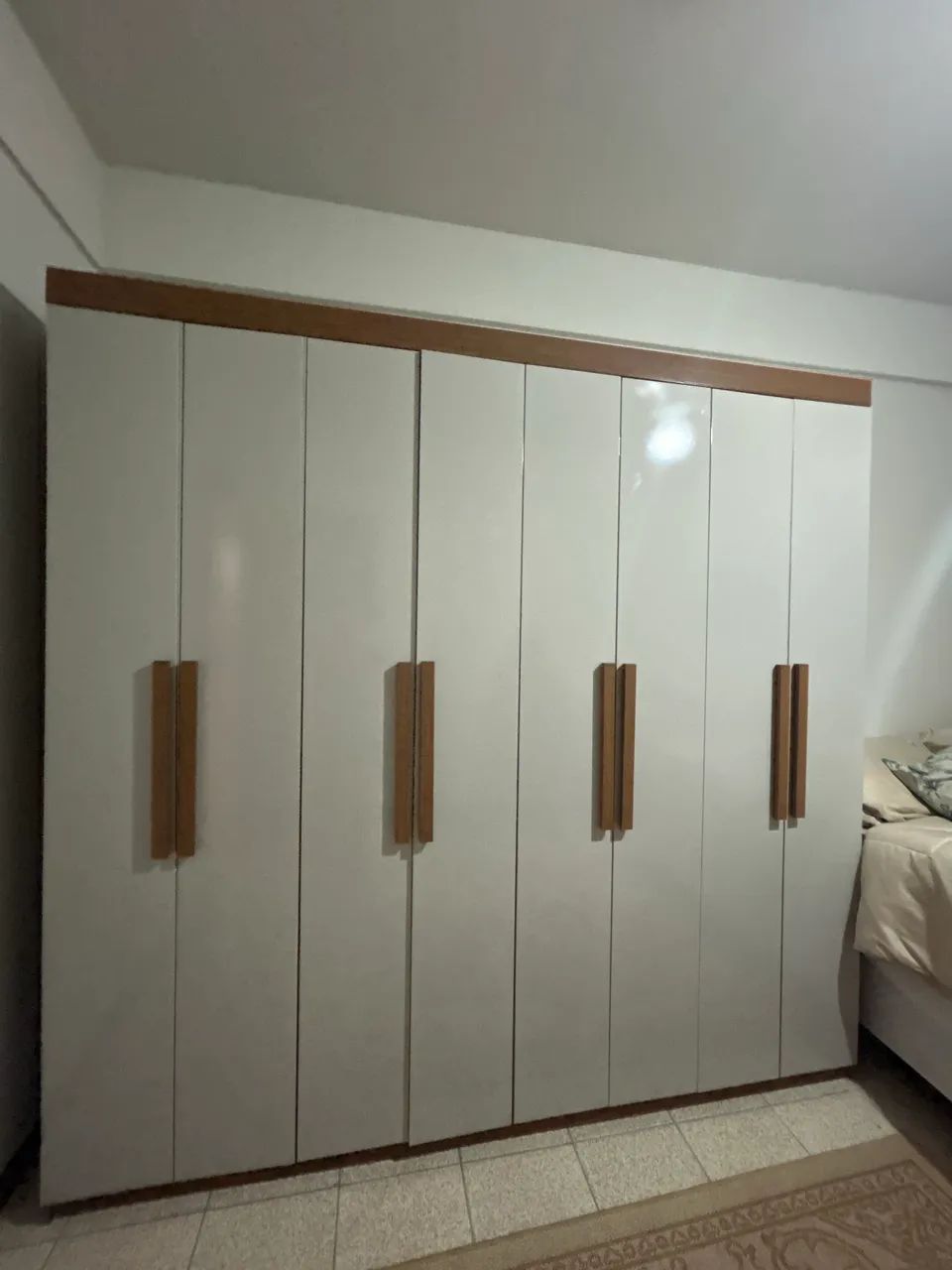 Guarda-roupa casal 06 portas 