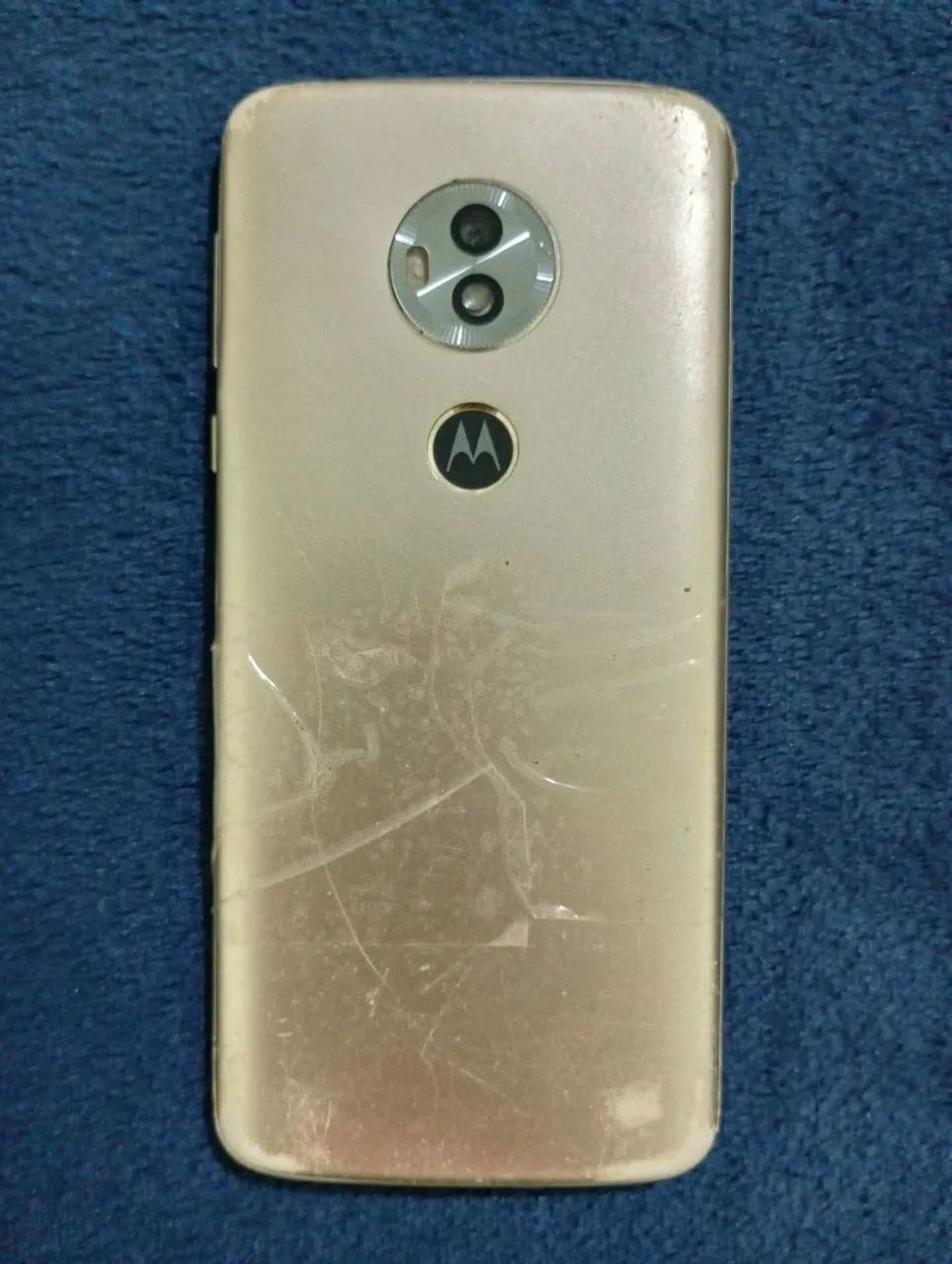 Moto E5 2GB RAM 32GB de Memória + Capinha Protetora - Usado - Foto 3