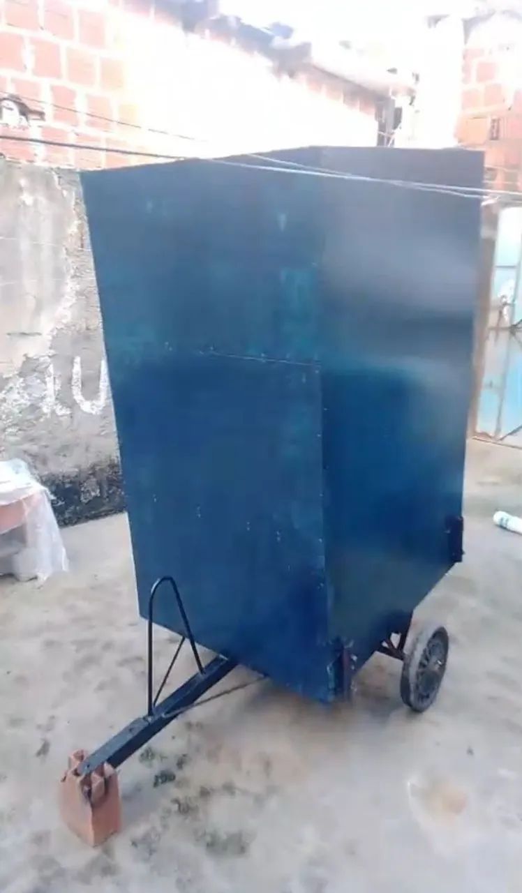 VENDE-SE UM TRAILER PARA COMÉRCIO / *...VALOR NEGOCIÁVEL 