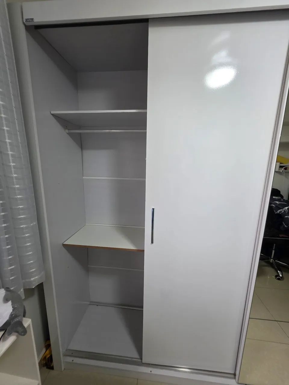 Guarda Roupas com Porta espelhada - Foto 2