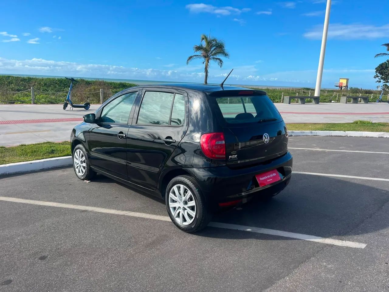 Volkswagen Fox Fox 1.0 Mi Total Flex 8V 5p 2013