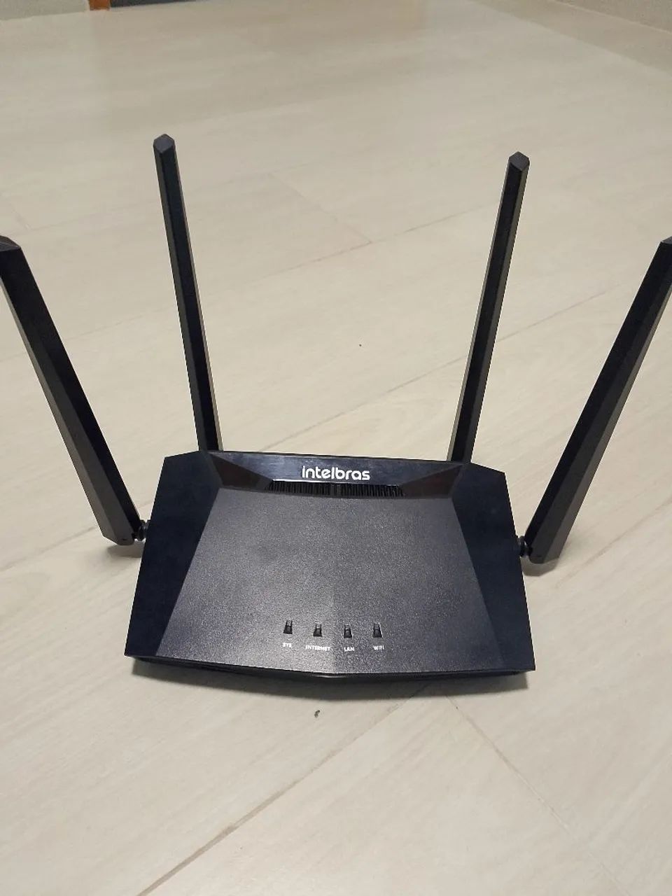 Roteador Intelbras gigabit action RG1200