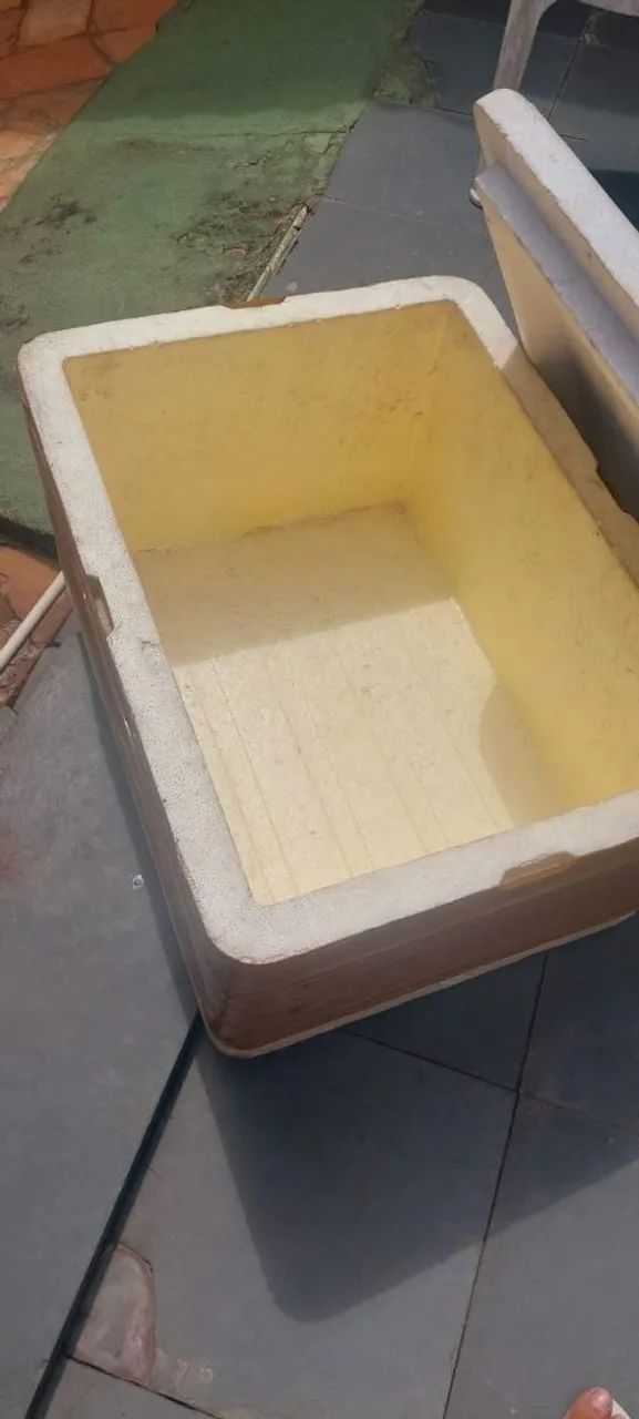 Caixa de isopor 120 litros