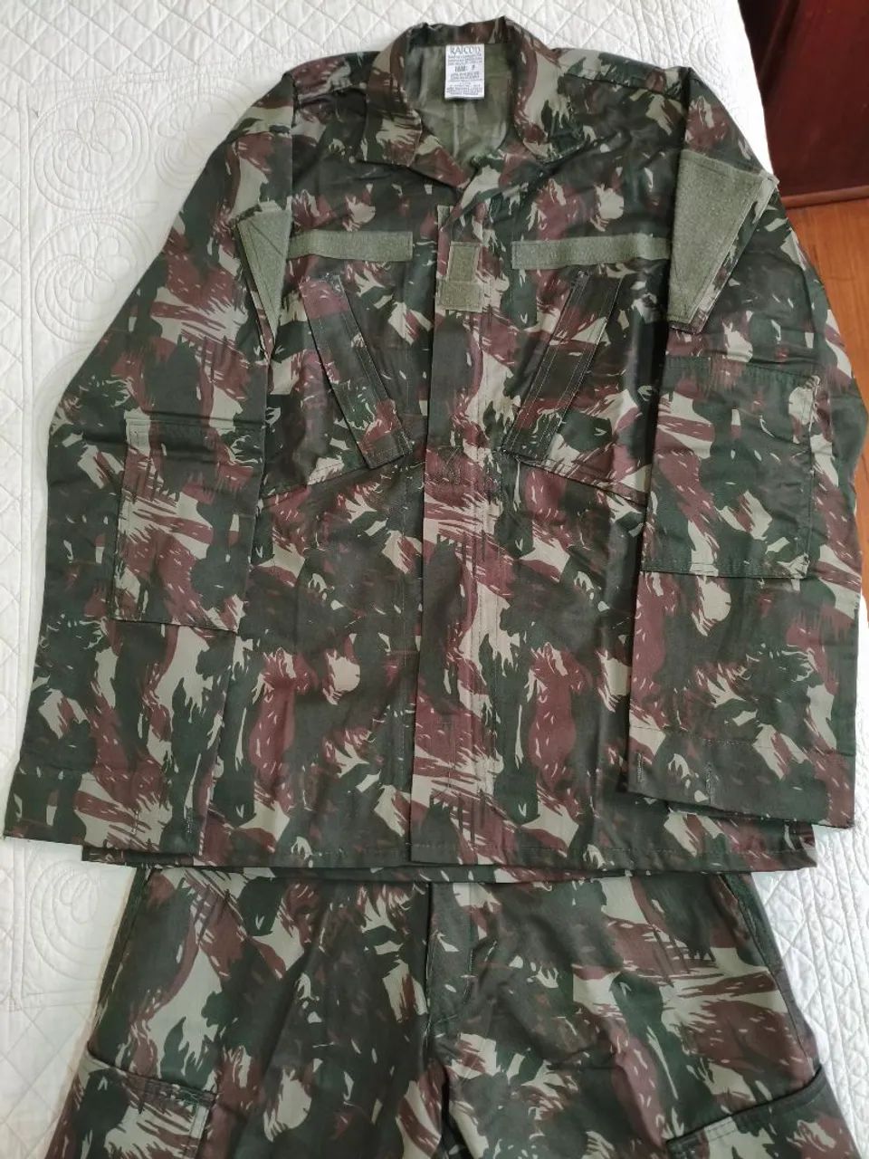 CONJUNTO MILITAR NOVO 