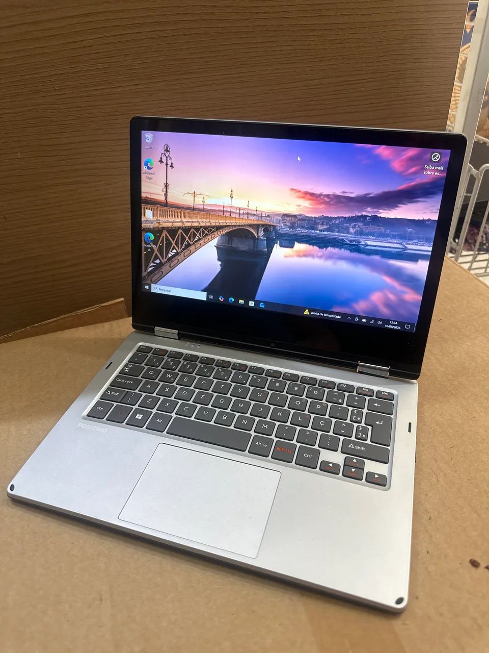 Notebook 2em1 positivo Q432bp vira um tablet  - Foto 2