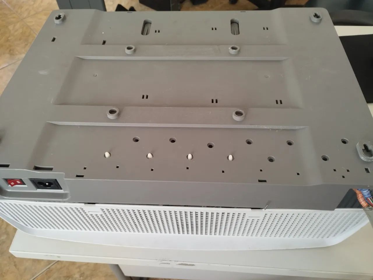 PABX híbrido INTELBRAS IMPACTA 140 - gabinete com fontes e placas  - Foto 3
