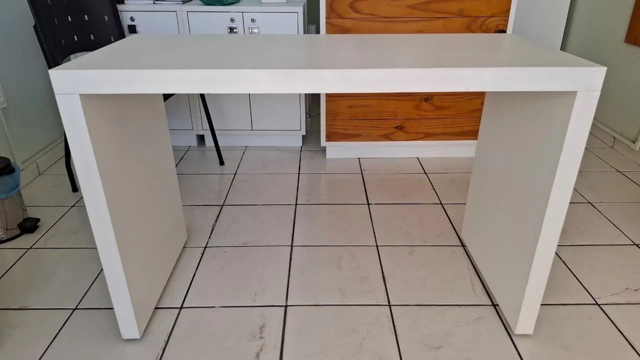 Mesa em Mdf para loja, escritório, estudo... - Foto 2
