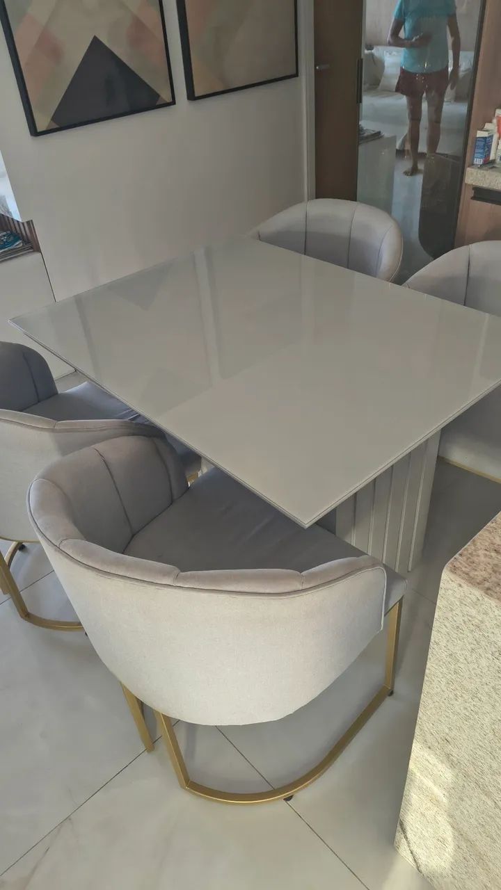 Conjunto de mesa com cadeiras - Foto 4