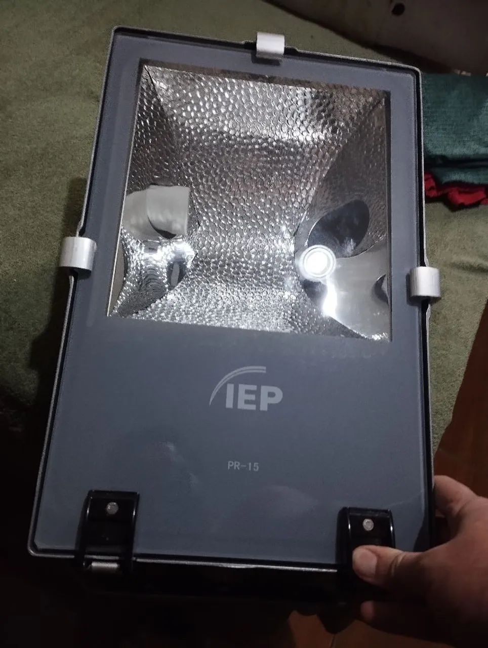 Refletor externo grande novo  - Foto 3