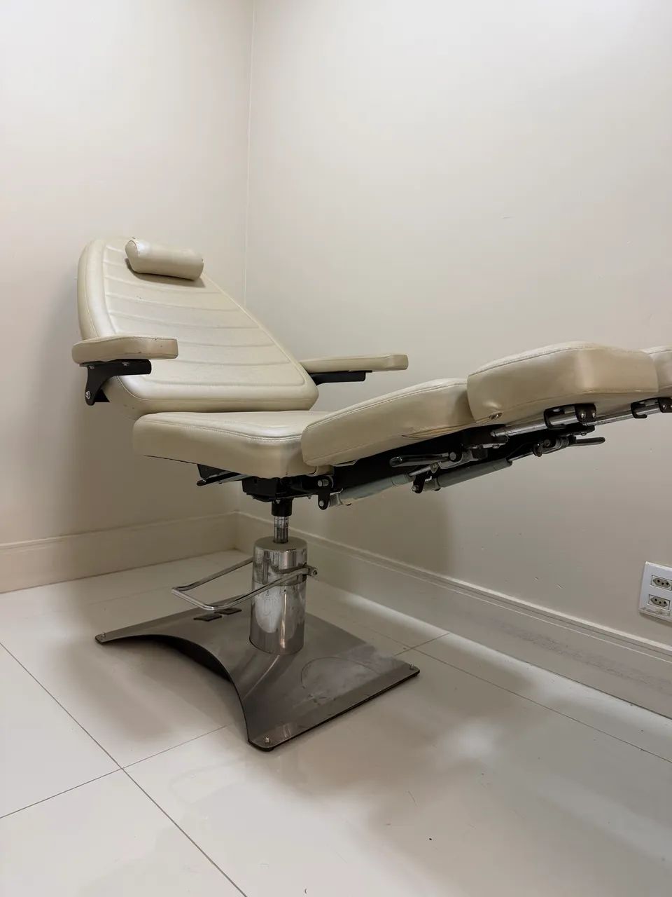 Cadeira podologia  - Foto 2