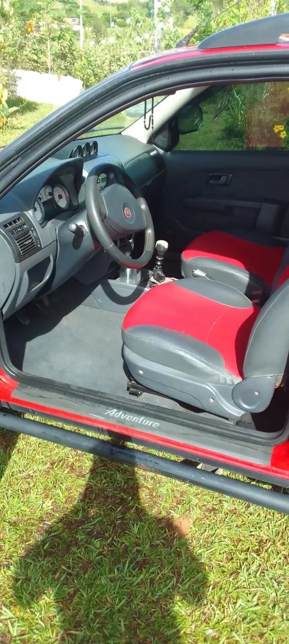 Fiat Strada Adventure1.8/ 1.8 Locker Flex CD 2011 - Foto 5