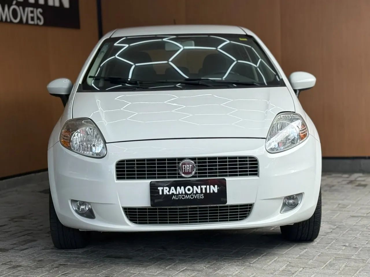 Fiat Punto Essence 1.8 Flex 16V 5P 2012 - Foto 3