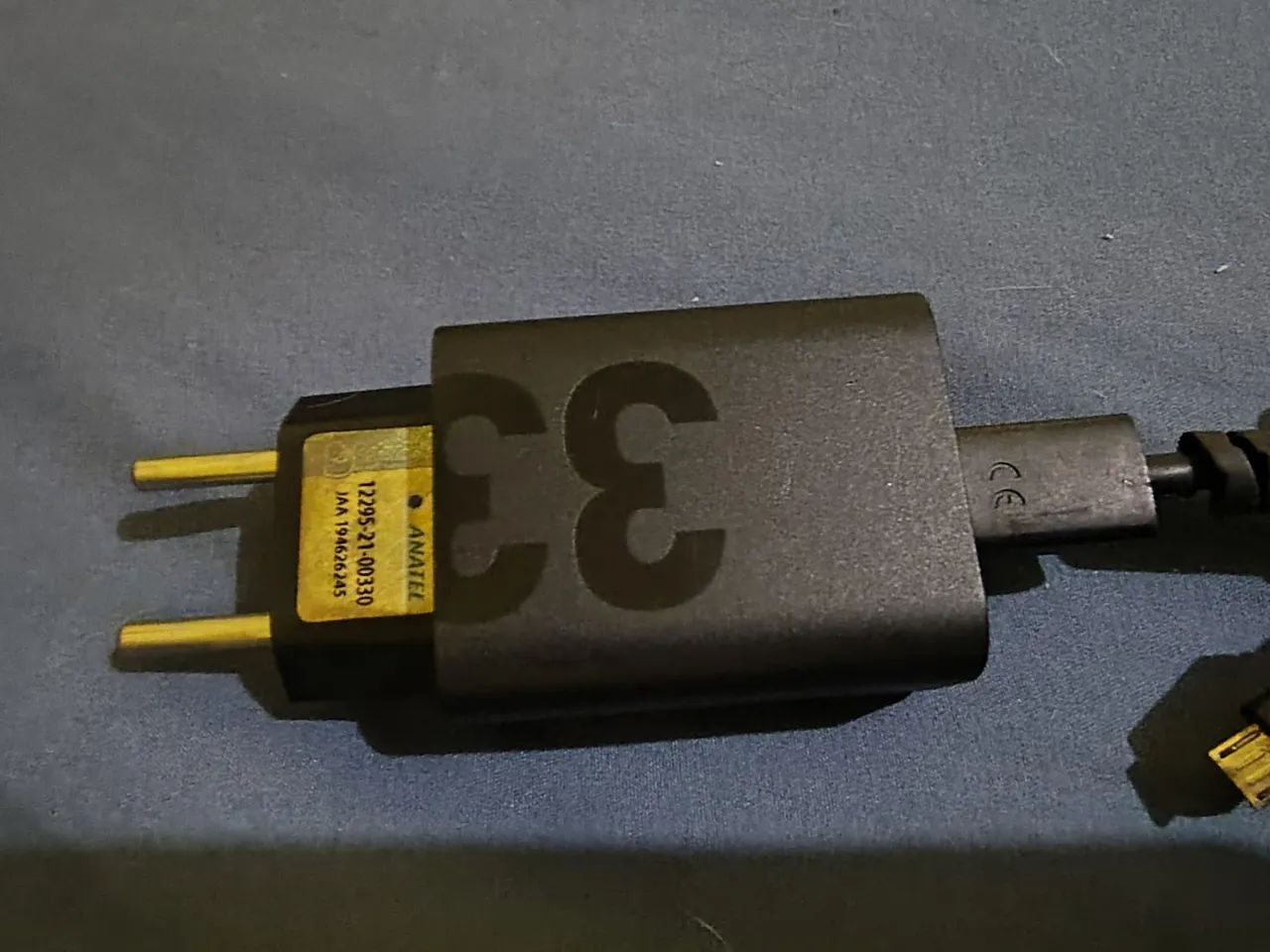 Carregador Turbo Motorola 33W original com cabo micro USB