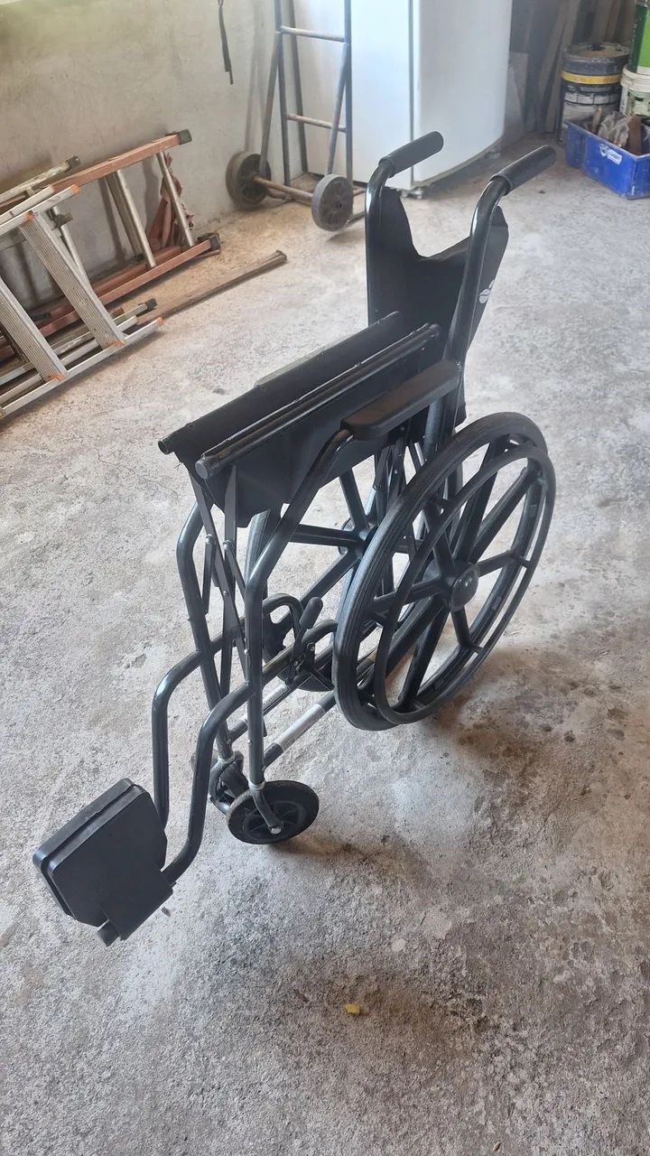 Cadeira de Rodas Retrátil  - Foto 2