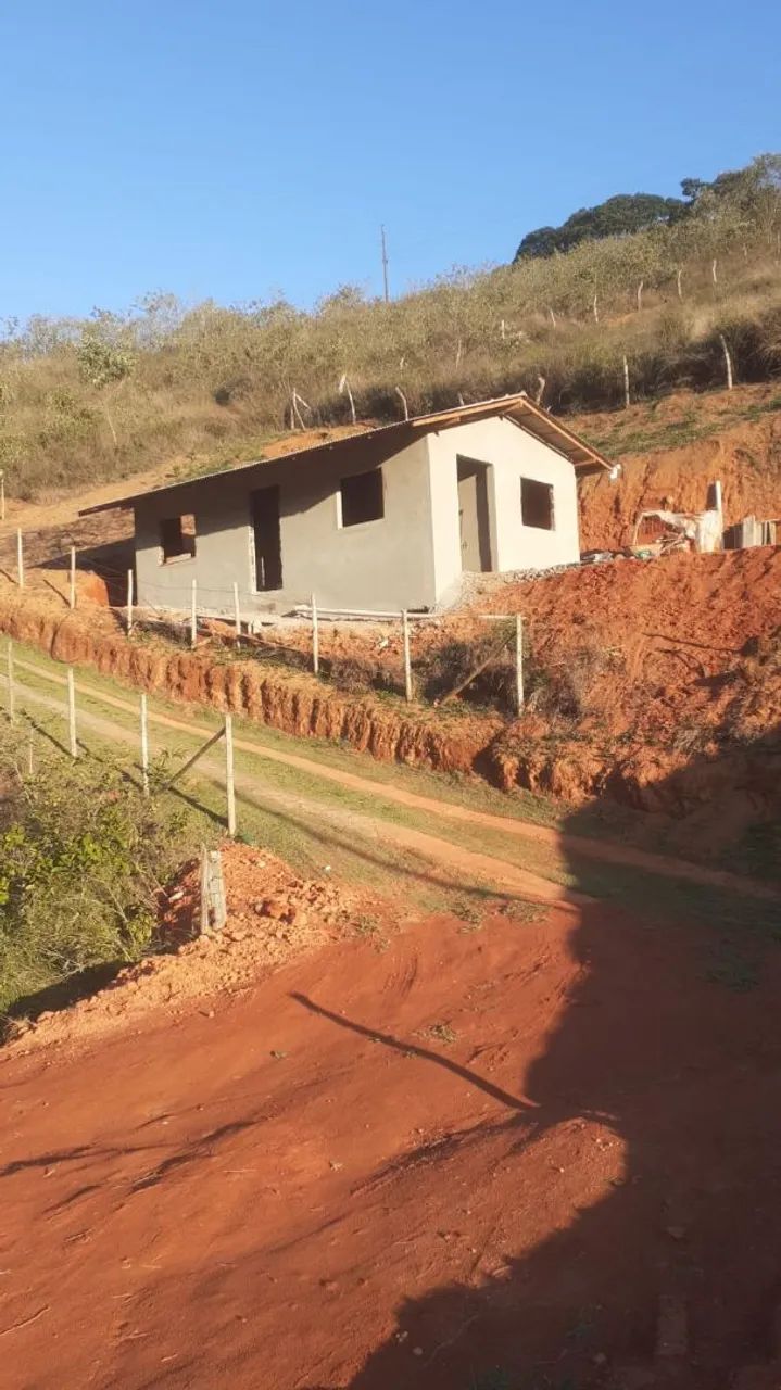 Chácara com casa em Santa Isabel 