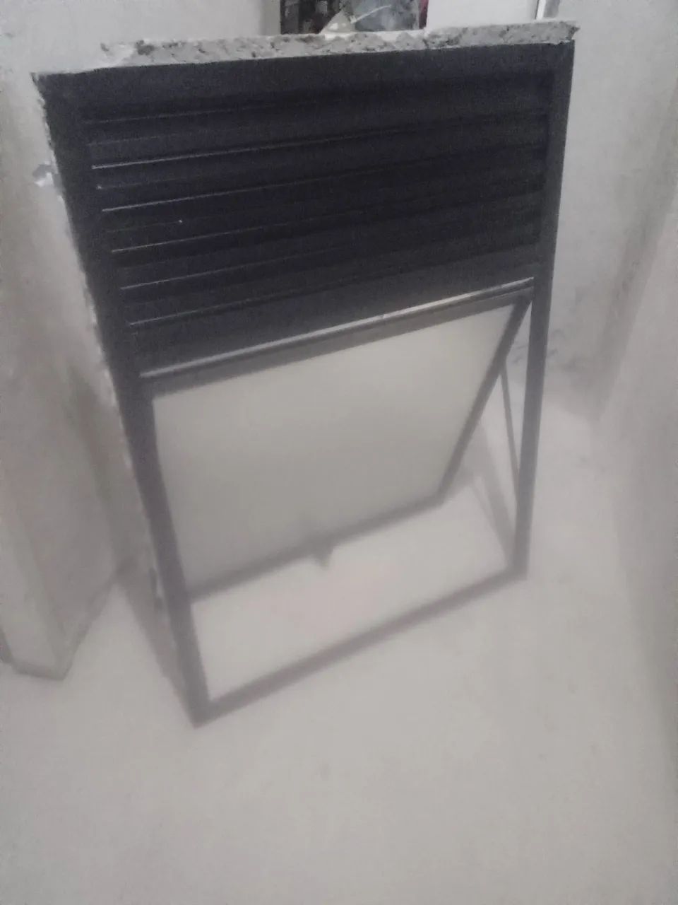 Janela basculante  - Foto 2
