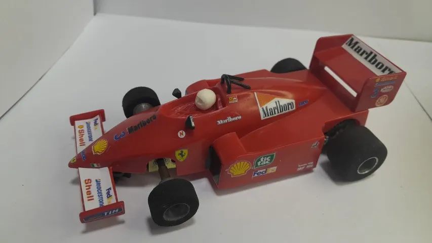 carrinho autorama ferrari schumacher