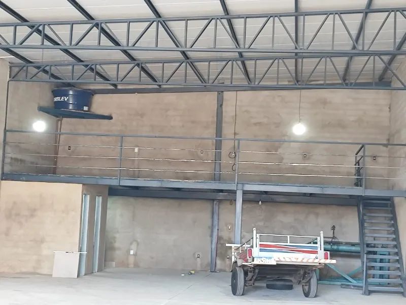 Alugo Galpão 300m Residencial 14 Bis Trindade - Foto 3