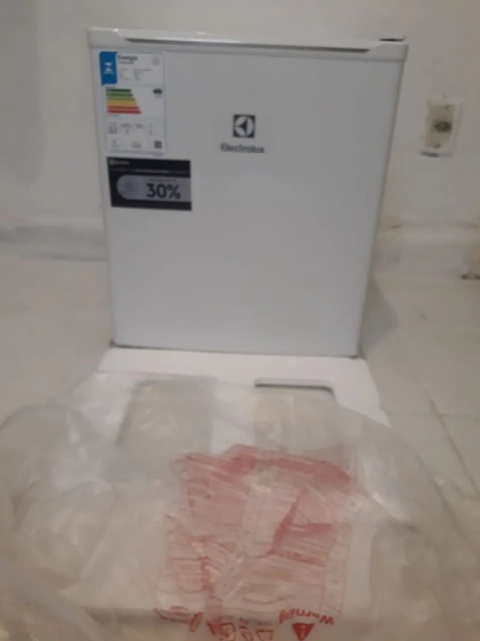 Frigobar Electrolux 47 litros