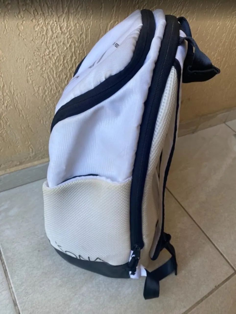 Mochila KONA PLUS Branco/Preto - Foto 5