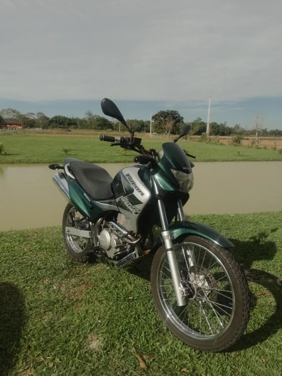 Honda NX4 Falcon 400 - 2005