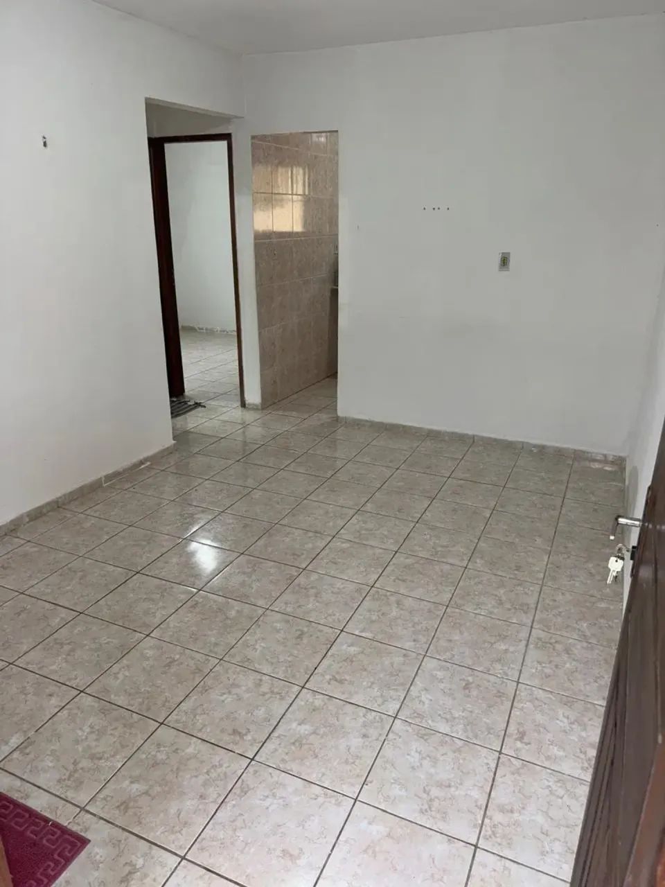 Apto com 02 quartos