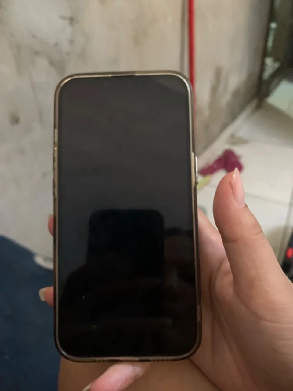 Vendo iPhone 13 128 gigas só funciona chip virtual - Foto 3