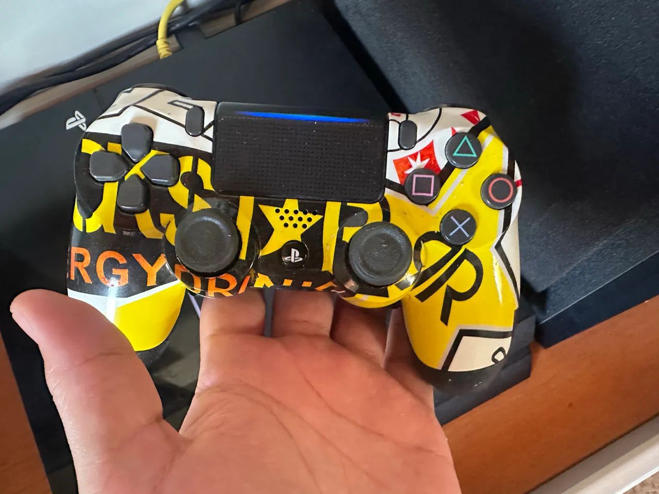 PS4 desbloqueado + controle com paddle shift original - Foto 3