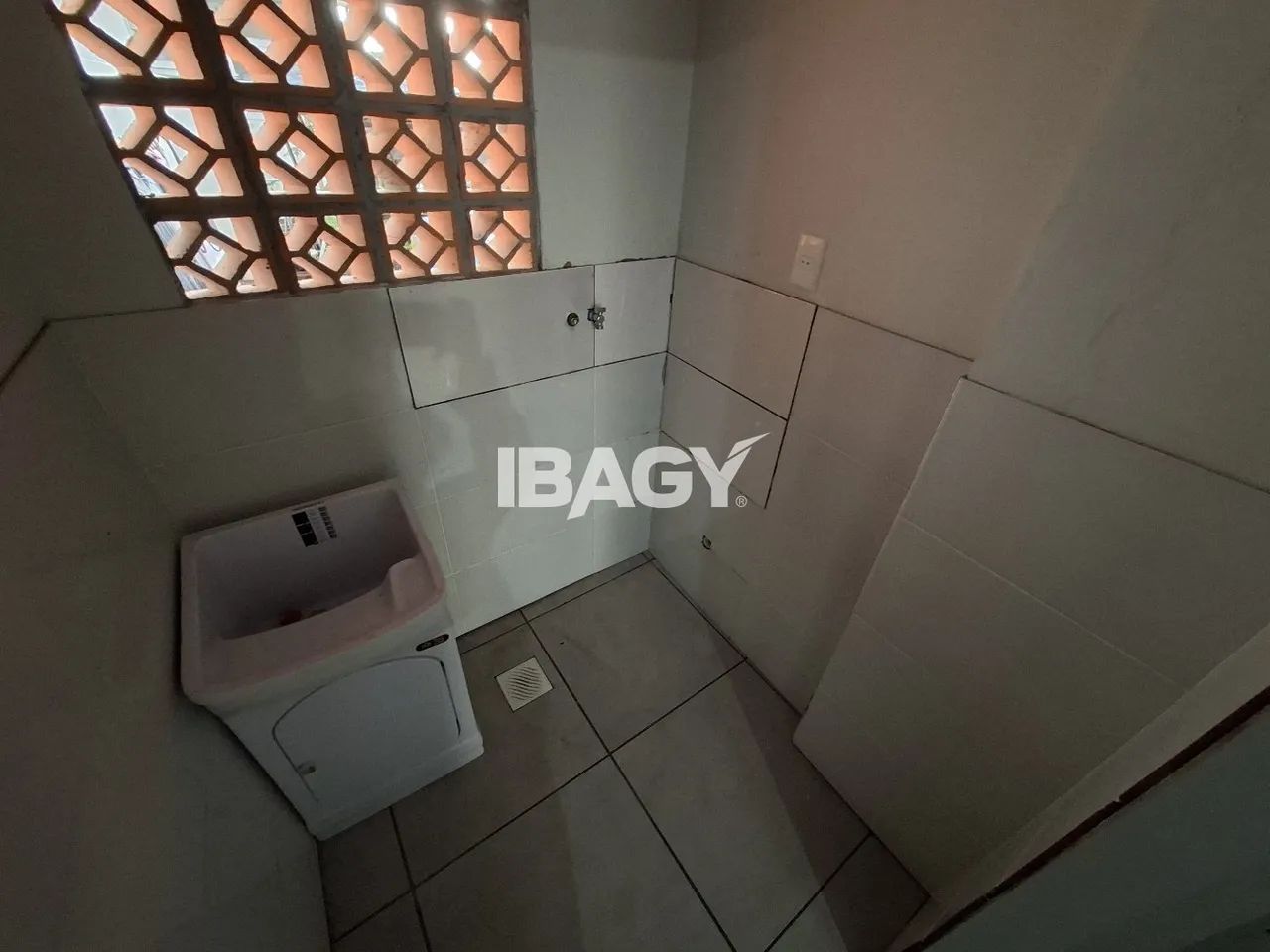 Excelente Apartamento 1 dormitório(s) em Coqueiros - Florianópolis - Foto 4