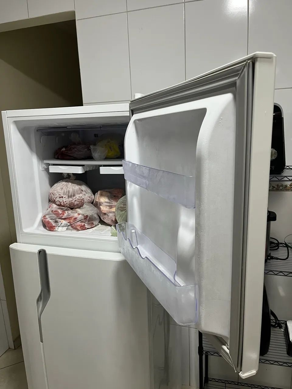 Geladeira Eletrolux 371L - Foto 4