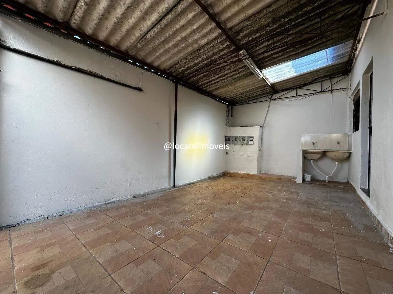 Casa com 01 (um) quarto, no bairro Milionários - Foto 3