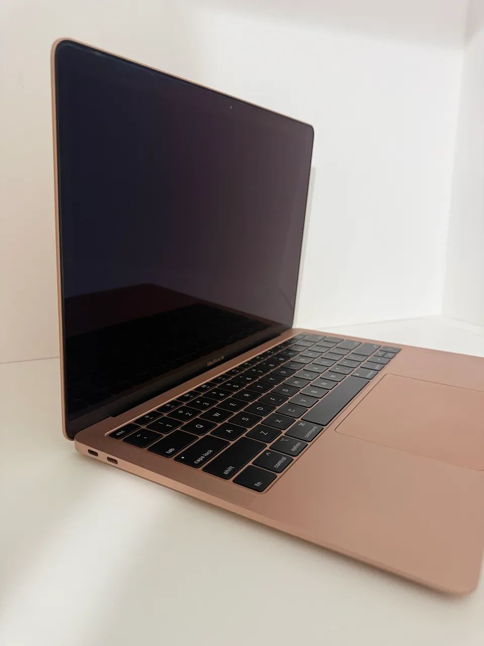 MacBook本体 Mac Book Air Retina 13-inch 2018 8ec71707fc.jpg