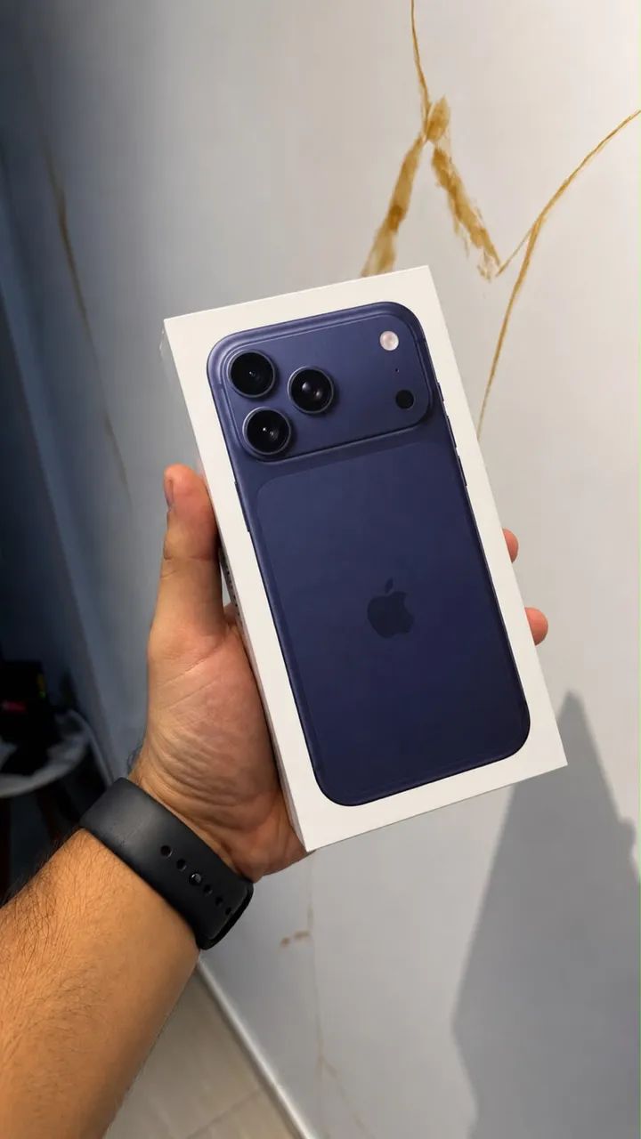 IPHONE 17 PRO MAX LACRADO / SILVER e AZUL - Foto 2