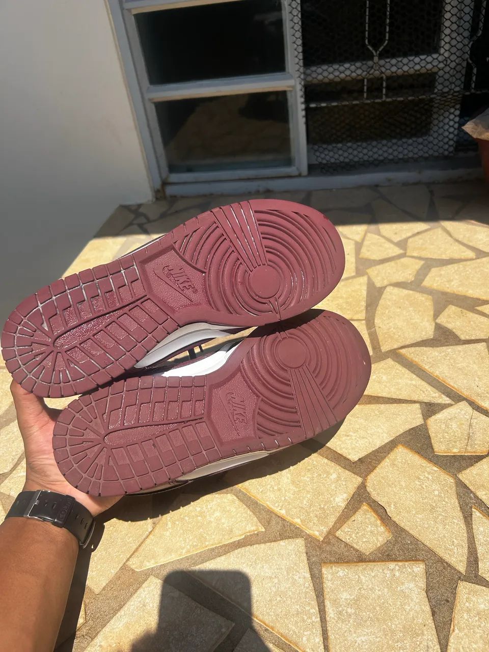 Tênis Nike Dunk Low Bordeaux