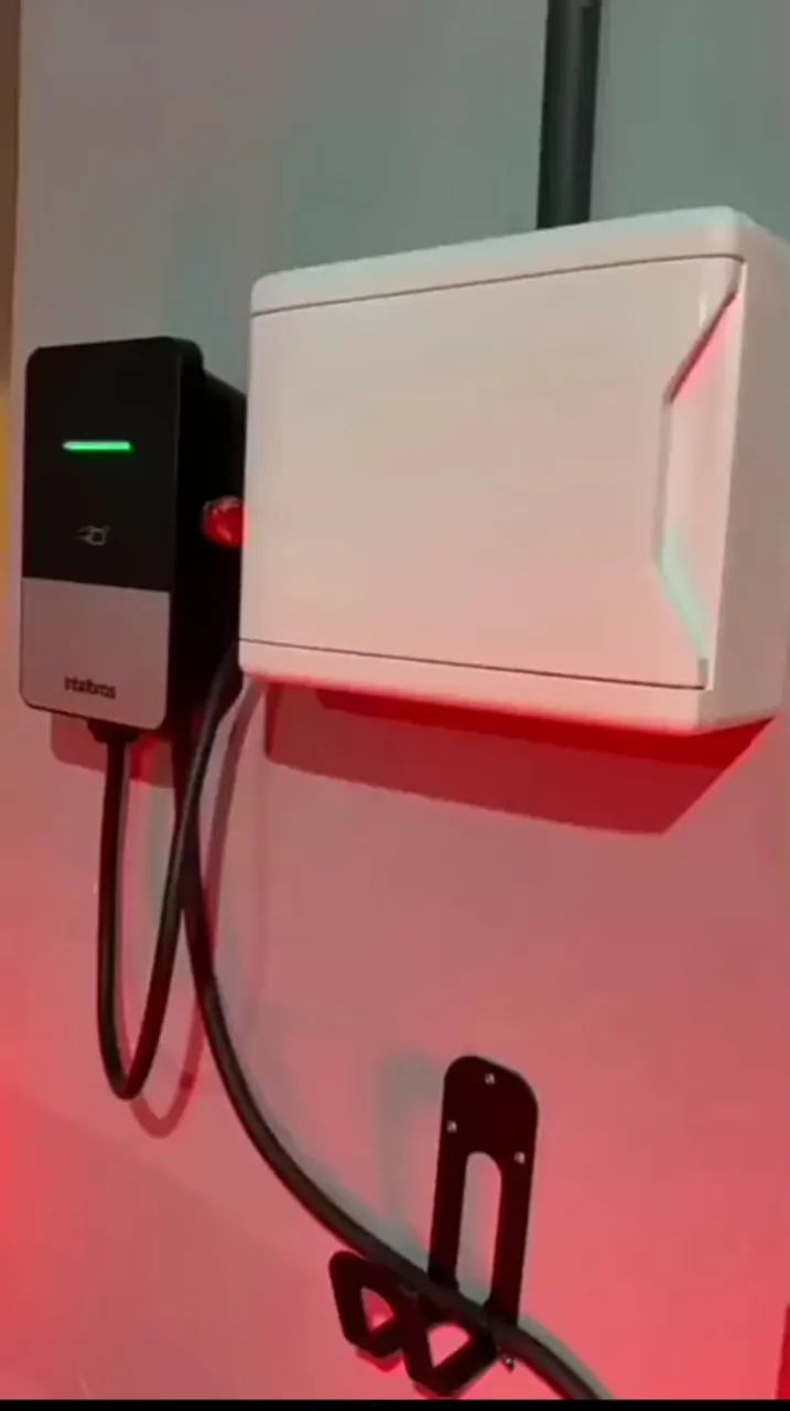 Instalamos carregadores de veículos elétricos (Wallbox)