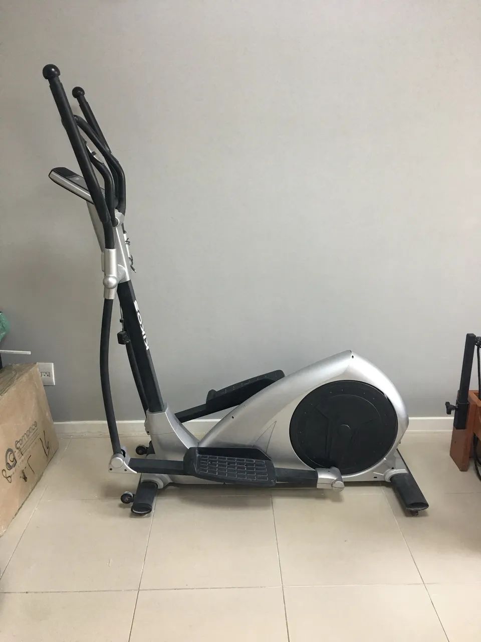 Elíptico Kikos 9200 Eletromagnético 