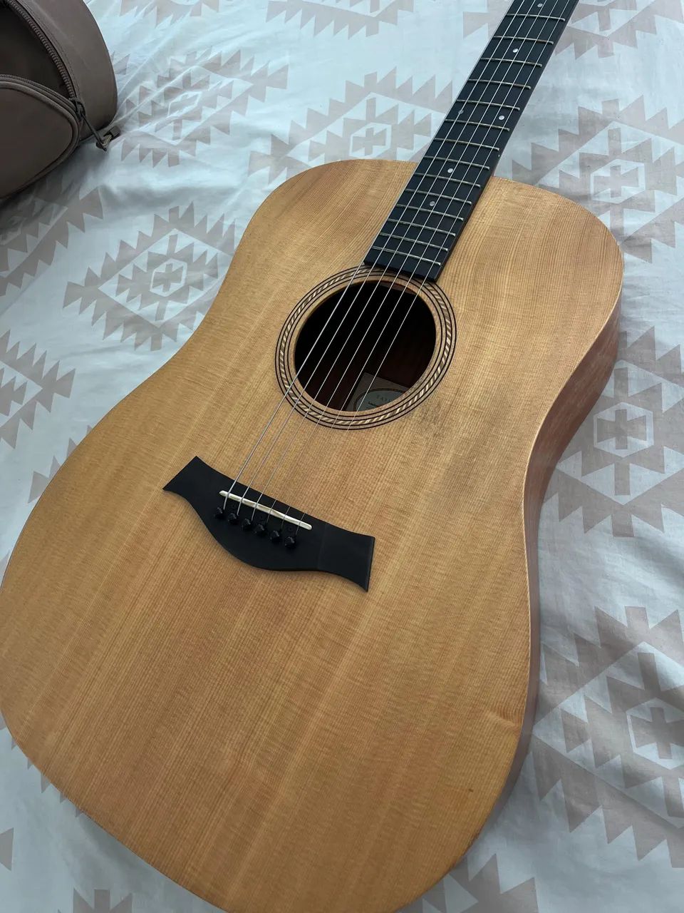 Violão Taylor Academy 