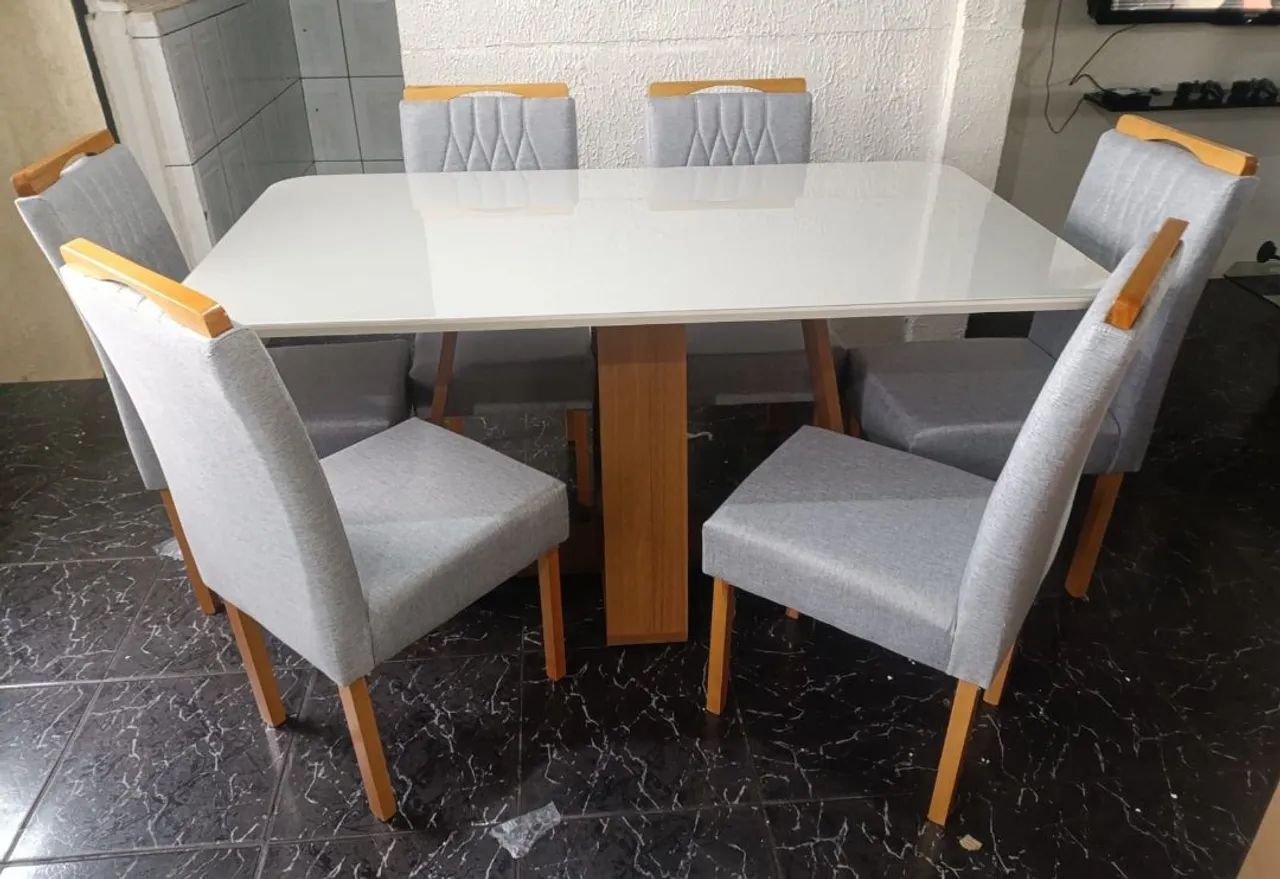 Mesa de jantar Elaine com 6 cadeiras 