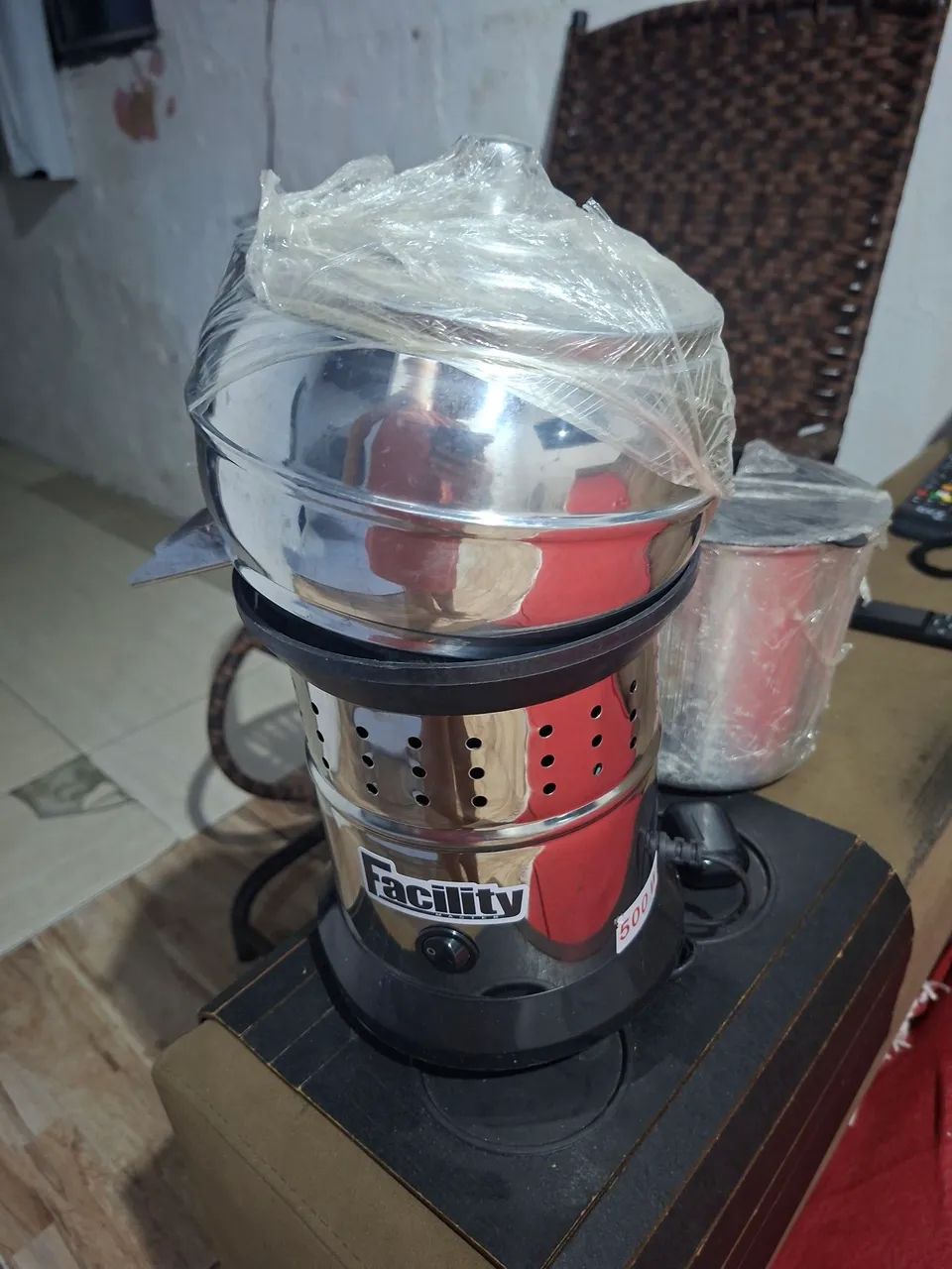 Espremedor de laranja completo, novo sem uso  - Foto 3