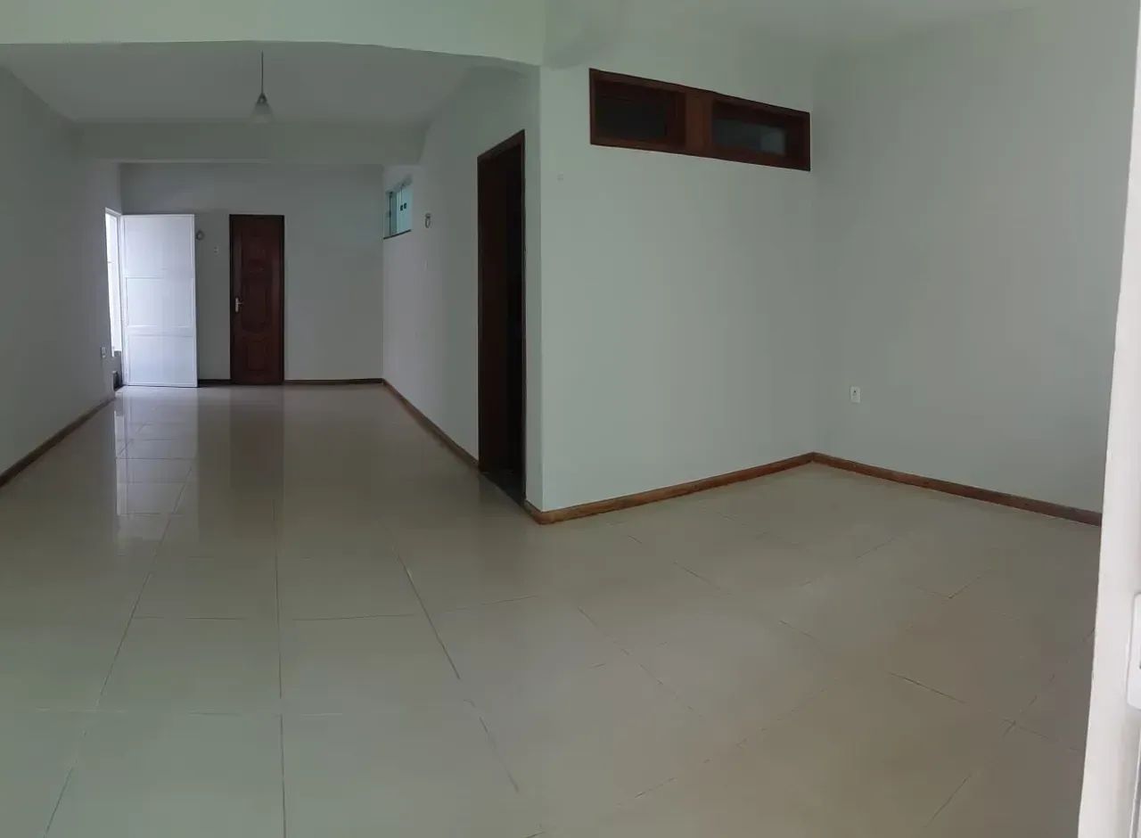 VENDO ou ALUGO EXCELENTE CASA 3 PAV - Foto 4
